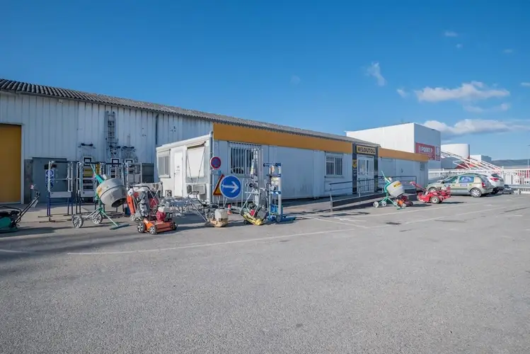 Agence Kiloutou Montélimar - Point P (Drôme)